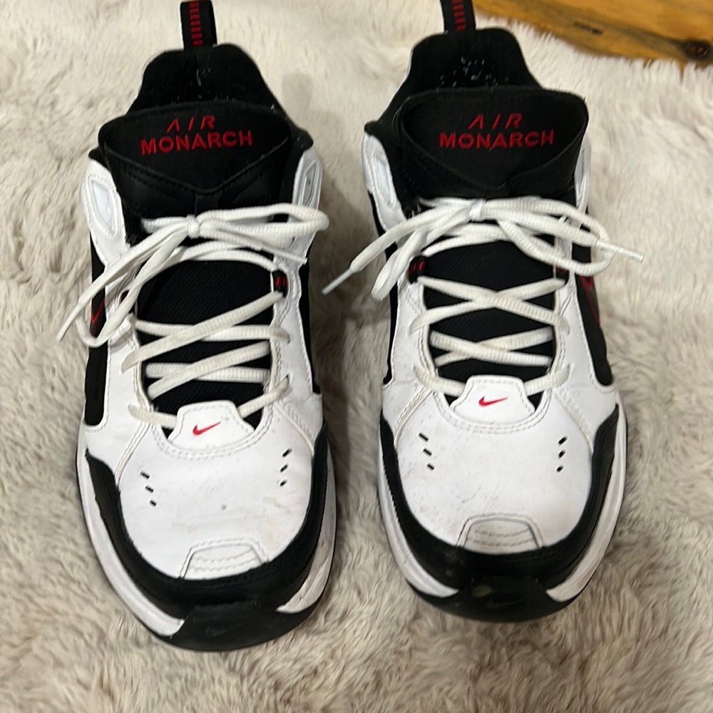 Nike Air Monarch